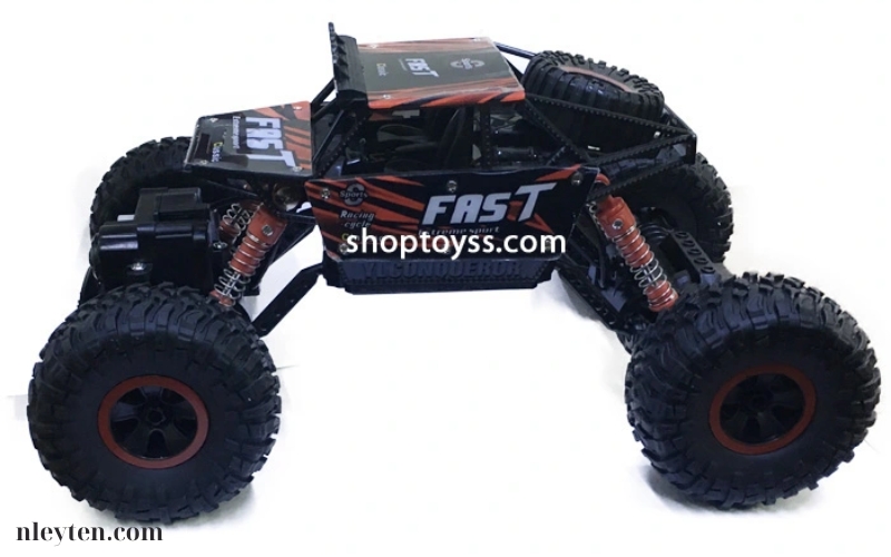 Xe ô tô điều khiển địa hình RC crawler (2)